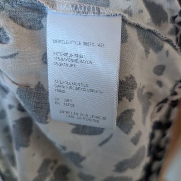 Tribal Animal Print Blouse - Picture 4 of 8